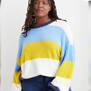 EUC Cozy Aerie Sweater